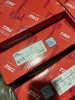 TRW DF2803 FRONT BRAKE DISC/TRW /HIGHLY CARBONIZED/2 PIECE